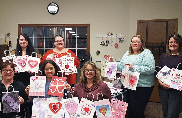 Waldo State Bank Team Volunteers With Project Angel Hugs